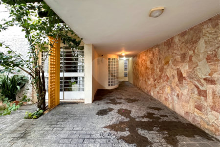 Casa à venda com 3 quartos, sendo 1 suíte,  no condomínio Barão do Triunfo, São Paulo - SP
