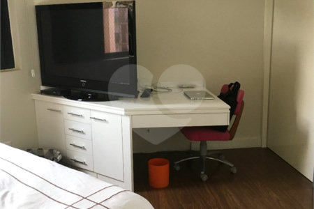 Apartamento à venda com 3 suítes em Vila Gomes Cardim, São Paulo, SP