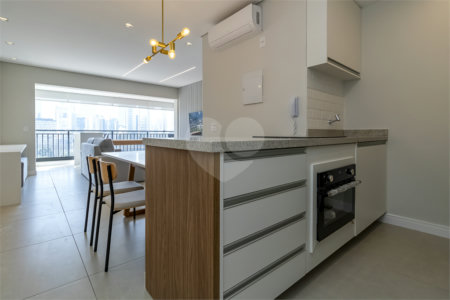 Apartamento à venda com 1 quarto em Vila Cordeiro, São Paulo, SP
