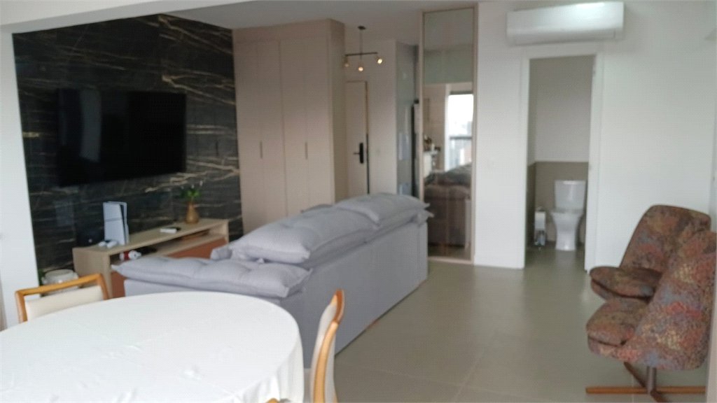 Apartamento à venda com 2 suítes em Jardim das Acácias, São Paulo, SP