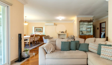 Casa à venda com 3 quartos, sendo 1 suíte,  em Vila Cordeiro, São Paulo, SP
