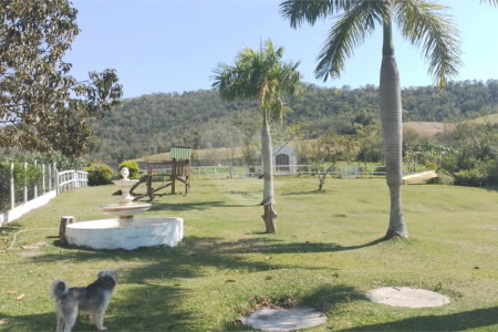 Sítio à venda com 4 quartos, sendo 3 suítes, em Caxito, Maricá, RJ