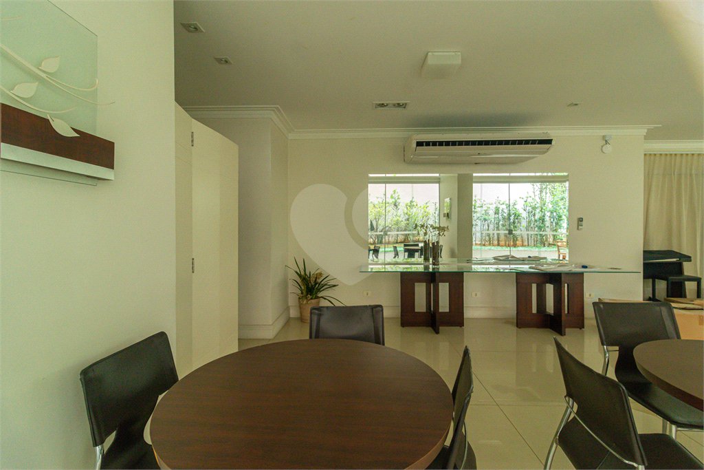 Apartamento à venda com 3 quartos, sendo 1 suíte, em Jardim Paulista, São Paulo, SP