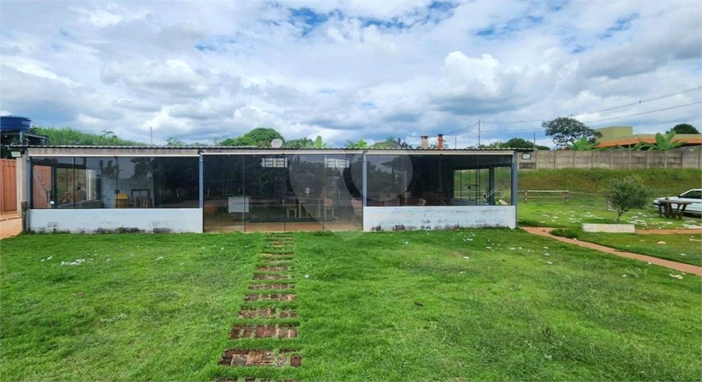 Chácara à venda com 4 quartos, sendo 1 suíte,  em Jardim dos Ipês, Brodowski, SP