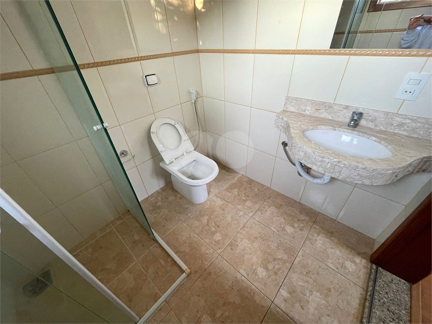 Casa para alugar com 3 suítes no condomínio Bosque de Grevilea, Vinhedo - SP