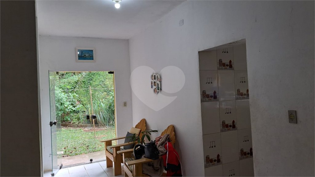 Casa à venda com 3 quartos, sendo 1 suíte, no condomínio Alpes da Cantareira, Mairiporã - SP