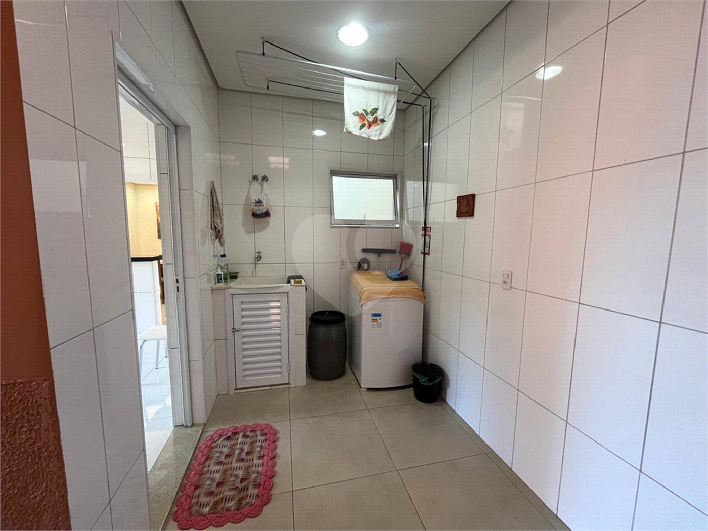 Casa à venda com 3 suítes no condomínio Lago da Serra, Araçoiaba da Serra - SP