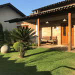 Casa à venda com 4 quartos, sendo 3 suítes, no condomínio Alpes da Cantareira, Mairiporã - SP