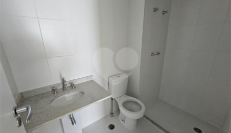 Apartamento à venda com 3 quartos, sendo 1 suíte,  em Alto da Boa Vista, São Paulo, SP