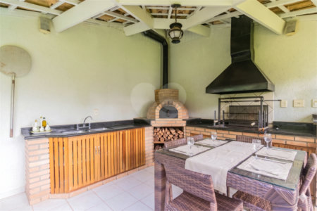 Casa à venda com 4 quartos, sendo 3 suítes, em Brooklin, São Paulo, SP