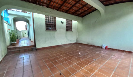 Casa à venda com 3 quartos, sendo 1 suíte, em Jardim das Vertentes, São Paulo, SP