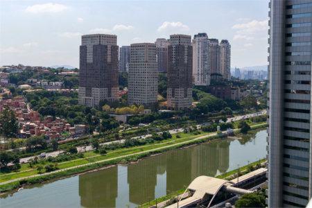 Apartamento à venda com 3 suítes em Cidade Monções, São Paulo, SP