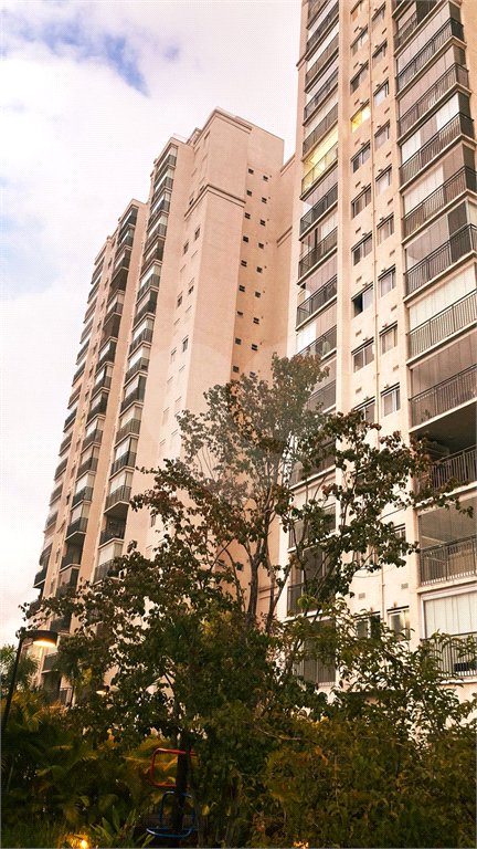 Apartamento à venda com 2 quartos em Vila Anastácio, São Paulo, SP