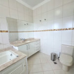 Casa à venda ou para alugar com 3 quartos, sendo 1 suíte, no condomínio Terras de São Francisco, Vinhedo - SP