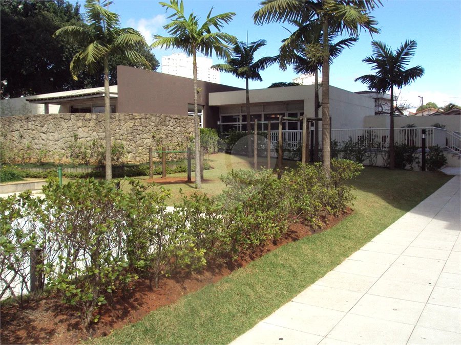 Apartamento à venda com 3 quartos, sendo 2 suítes,  em Granja Julieta, São Paulo, SP