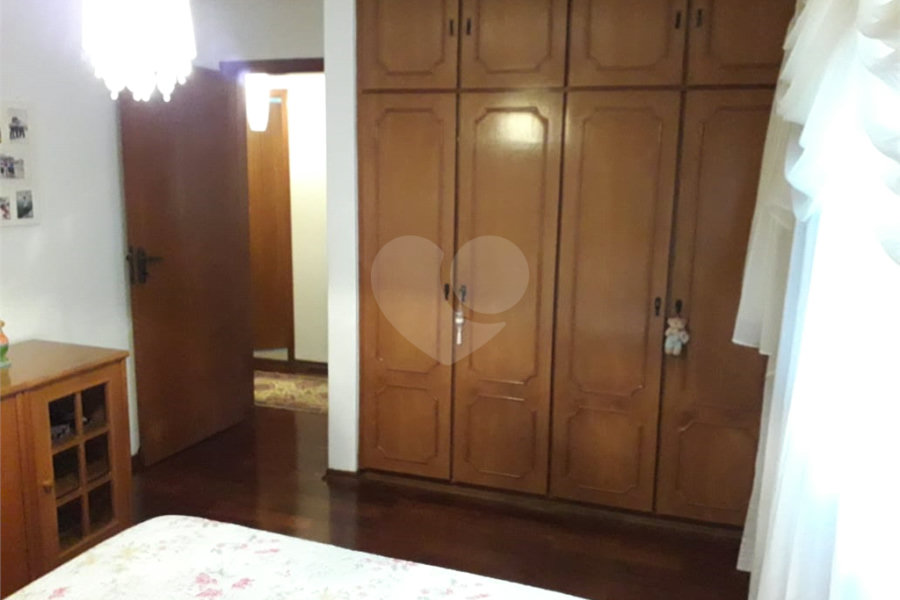 Sobrado à venda com 4 quartos, sendo 1 suíte, em Tremembé, São Paulo, SP