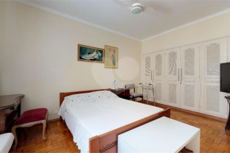 Apartamento à venda com 3 quartos, sendo 1 suíte, em Santa Cecília, São Paulo, SP
