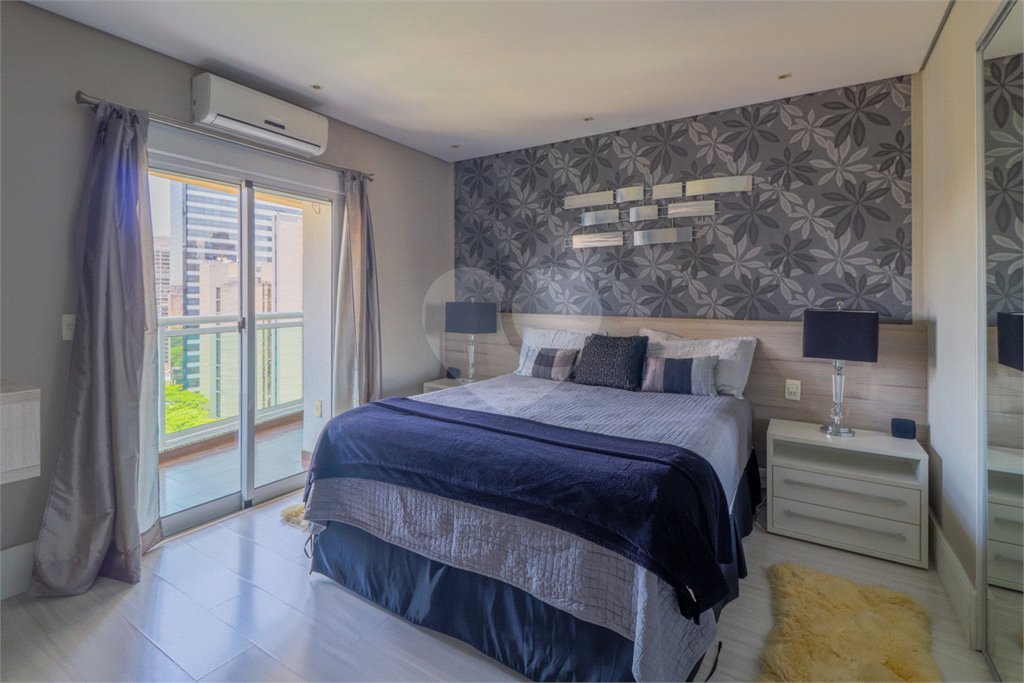 Apartamento à venda com 3 quartos, sendo 2 suítes,  em Cidade Monções, São Paulo, SP