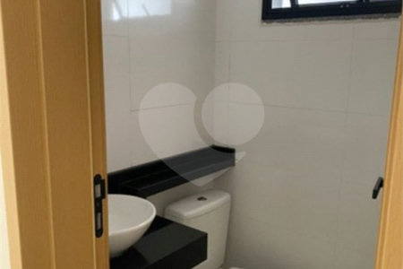 Sobrado à venda com 2 quartos em Santana, São Paulo, SP