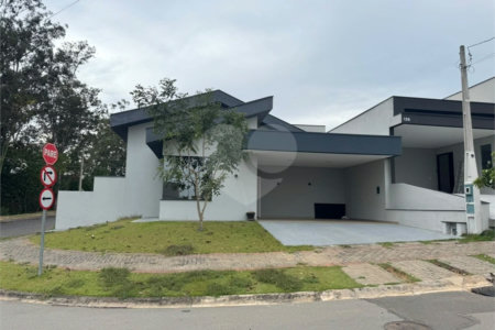 Casa à venda com 3 quartos, sendo 1 suíte, no condomínio Jardim Laguna, Indaiatuba - SP