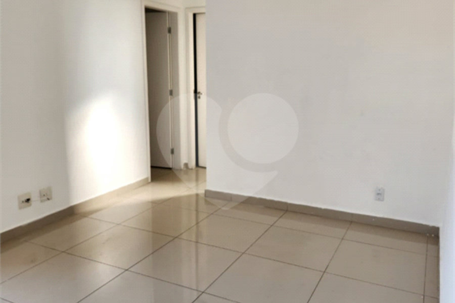 Apartamento à venda com 2 quartos em Parque Edu Chaves, São Paulo, SP