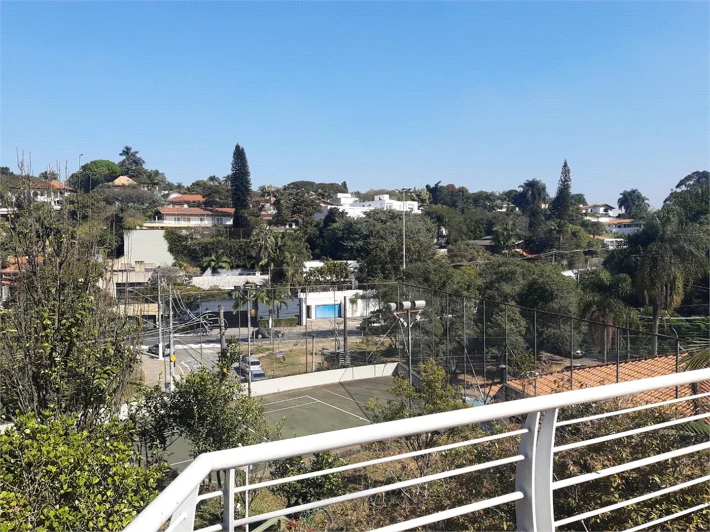 Casa à venda com 5 suítes em Jardim Leonor, São Paulo, SP