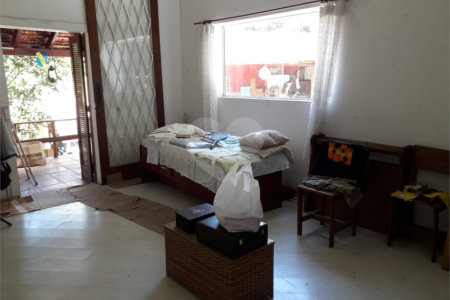 Casa Térrea à venda com 3 quartos, sendo 1 suíte, em Jardim Ibiratiba, São Paulo, SP