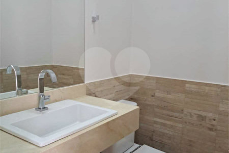 Casa à venda com 3 quartos, sendo 1 suíte, no condomínio Terra Nobre, Indaiatuba - SP