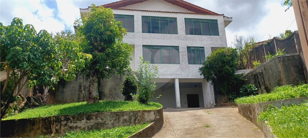 Casa à venda com 4 quartos, sendo 1 suíte, em Lavapés, Mairiporã, SP