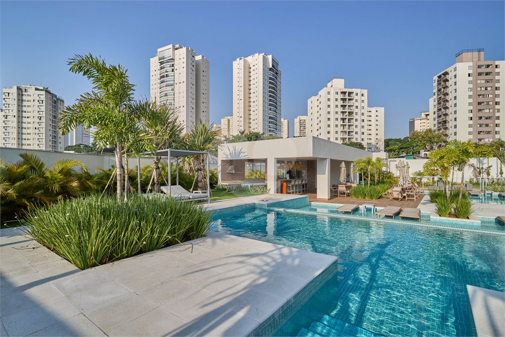 Apartamento à venda com 3 quartos, sendo 1 suíte, em Jardim Marajoara, São Paulo, SP