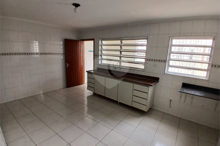Sobrado à venda com 3 quartos, sendo 1 suíte, em Parque Rodrigues Alves, São Paulo, SP