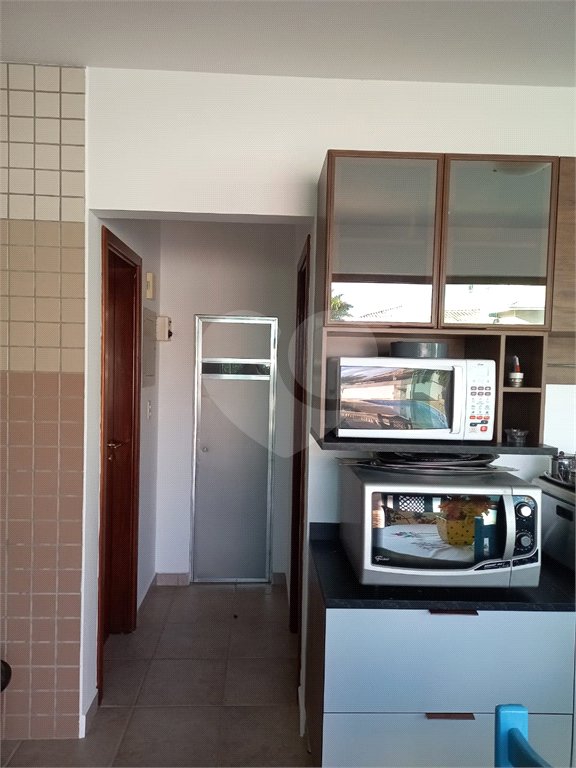 Casa à venda com 4 quartos, sendo 1 suíte, no condomínio Vale do Itamaracá, Valinhos - SP