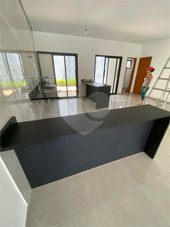 Casa à venda com 3 suítes em Chácara Roselândia, Cotia, SP