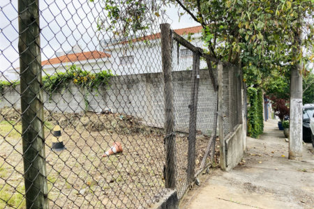 Terreno à venda em Jardim Esmeralda, São Paulo, SP