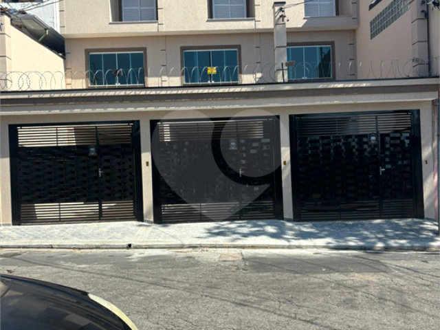 Sobrado à venda com 2 suítes em Vila Rica, São Paulo, SP