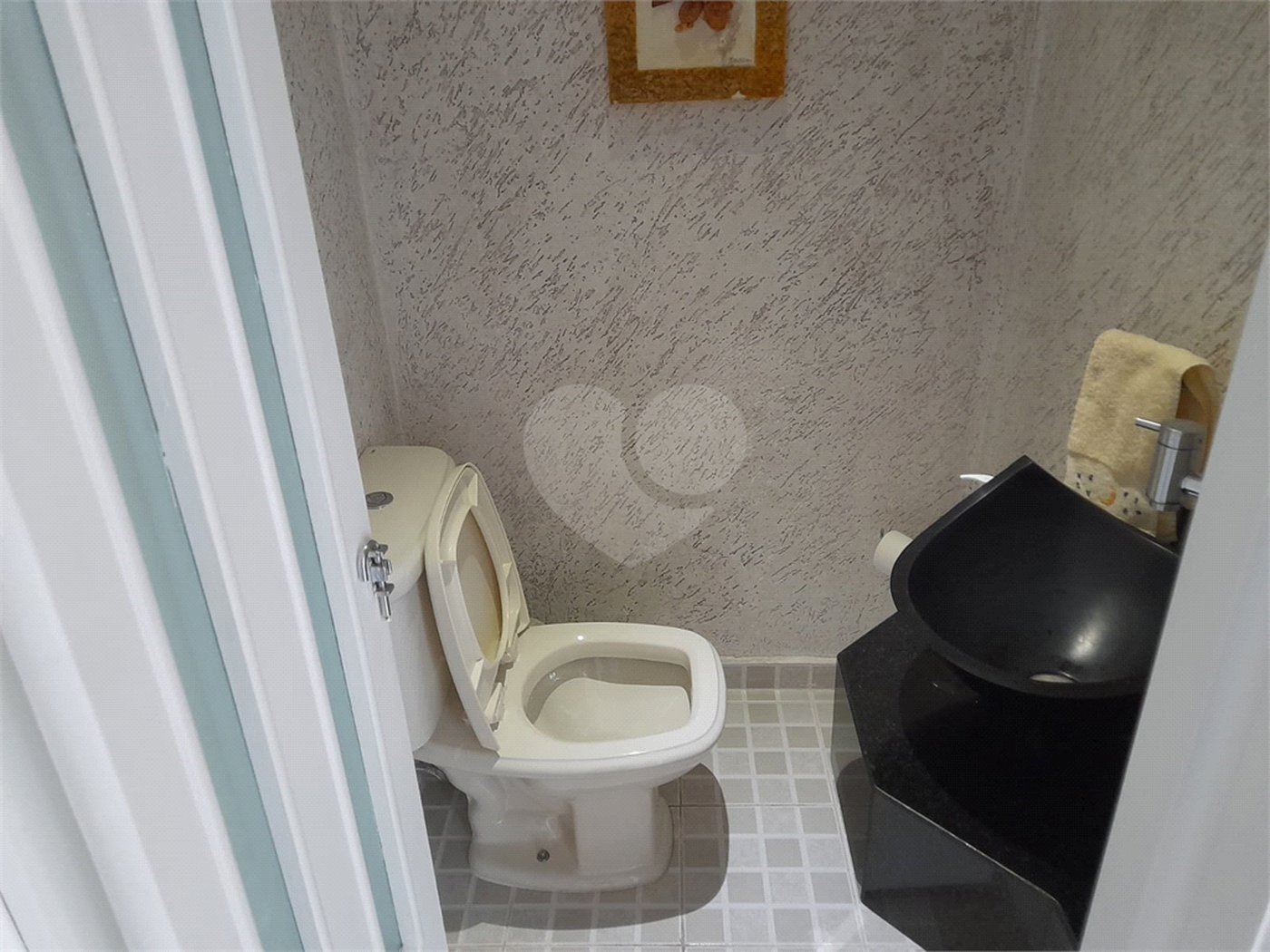 Sobrado à venda com 4 quartos, sendo 1 suíte, em Chora Menino, São Paulo, SP