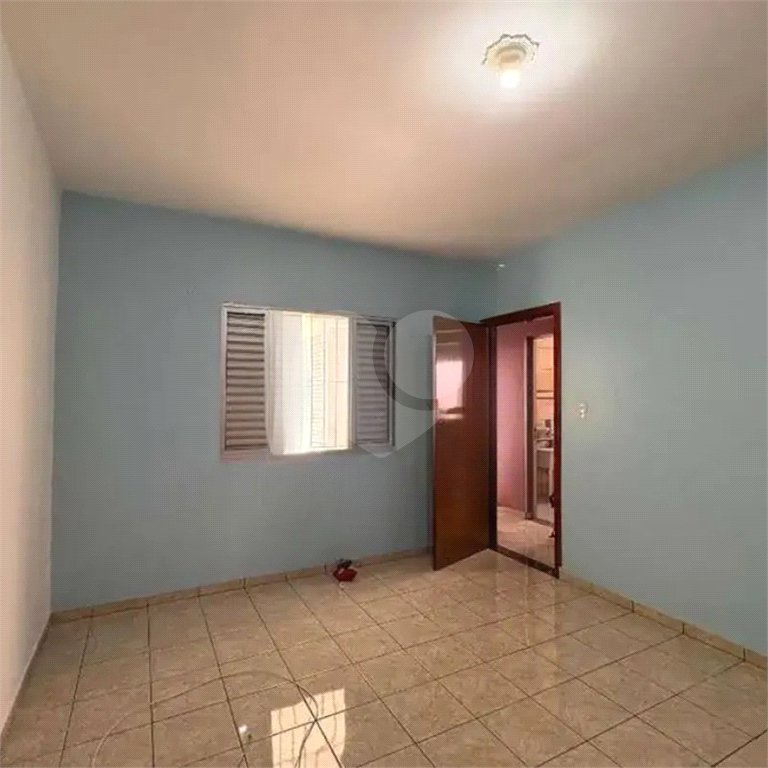 Casa à venda com 3 quartos em Vila dos Remédios, São Paulo, SP