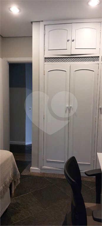Apartamento à venda com 3 quartos, sendo 1 suíte, em Pitangueiras, Guarujá, SP