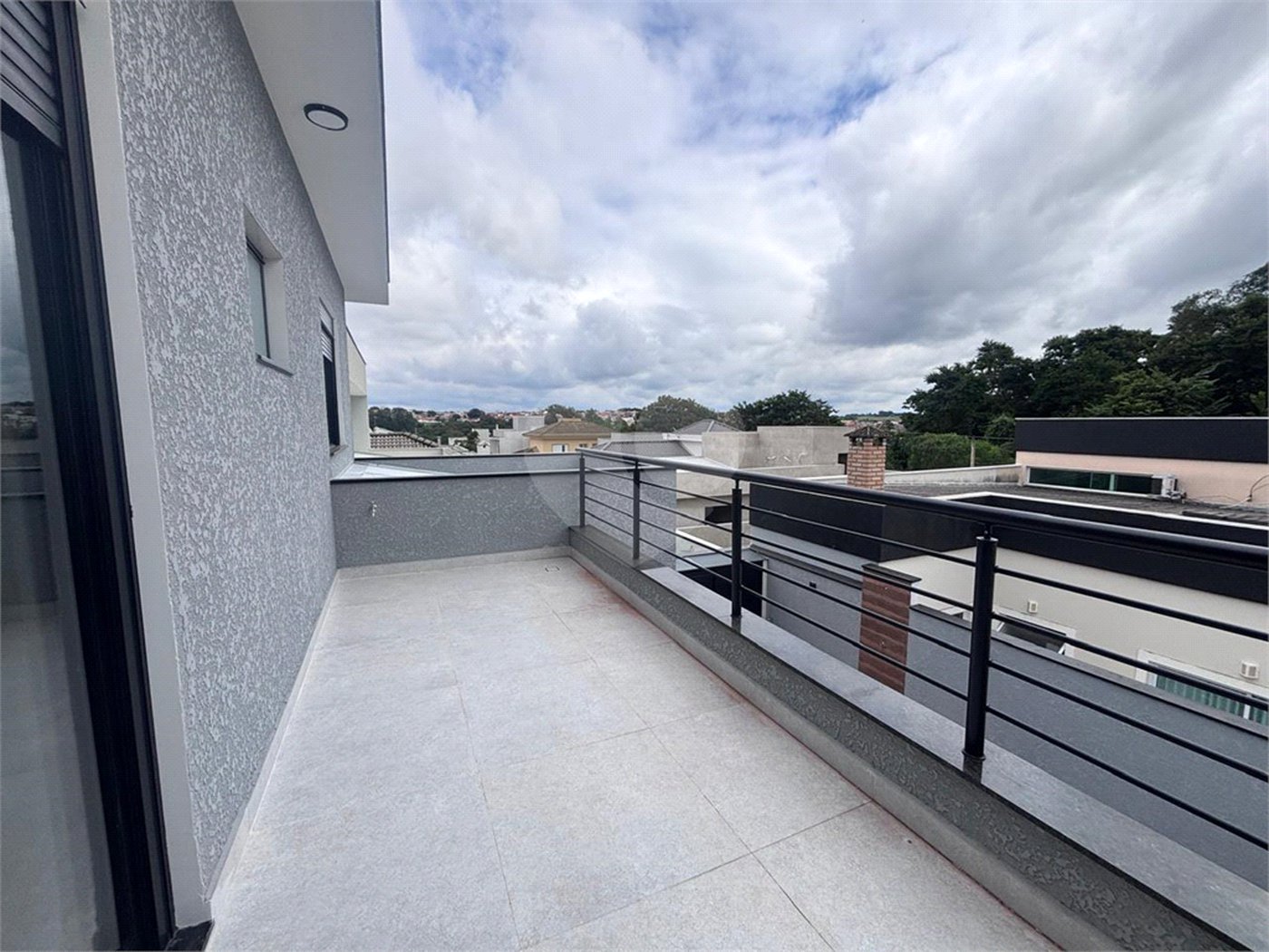 Casa à venda com 3 suítes no condomínio Campos do Conde I e II, Sorocaba - SP