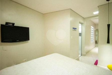 Casa à venda com 2 quartos, sendo 1 suíte, em Vila Monumento, São Paulo, SP