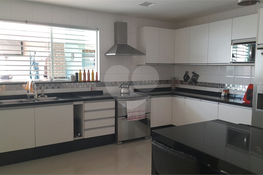 Sobrado à venda com 3 suítes em Tremembé, São Paulo, SP