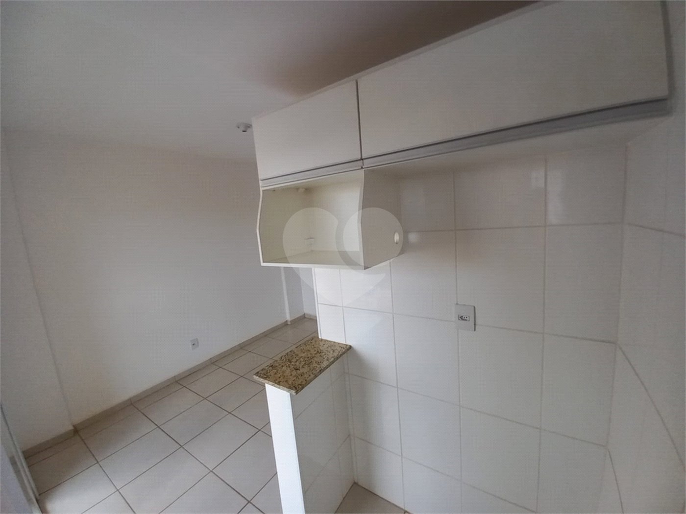 Apartamento no Condomínio Veneza