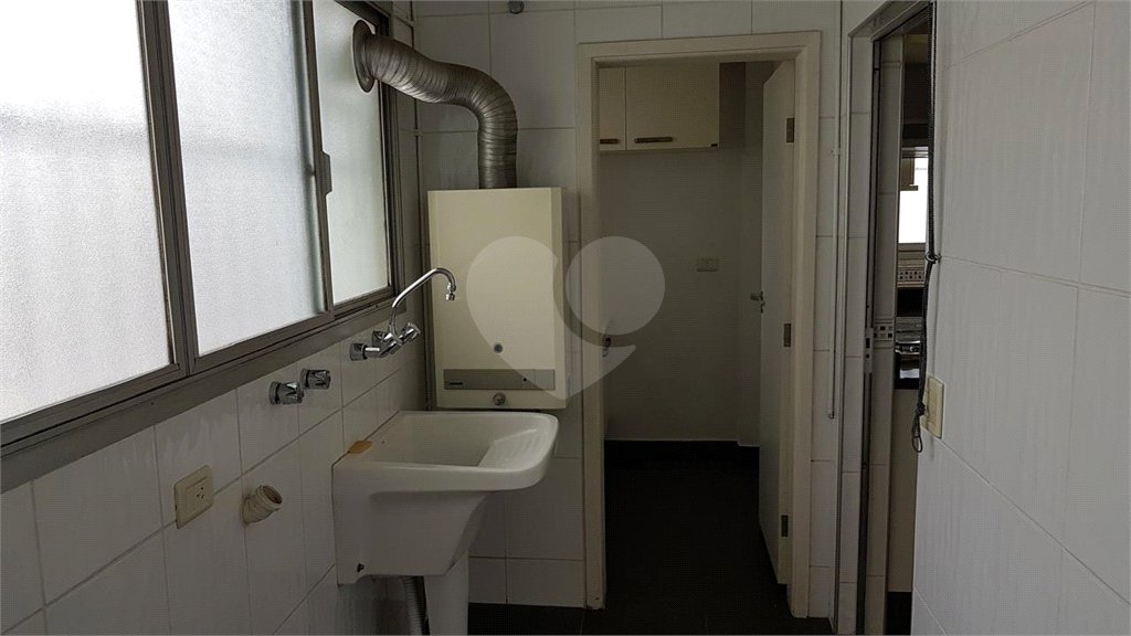 Apartamento à venda com 3 quartos, sendo 1 suíte, em Alto da Lapa, São Paulo, SP