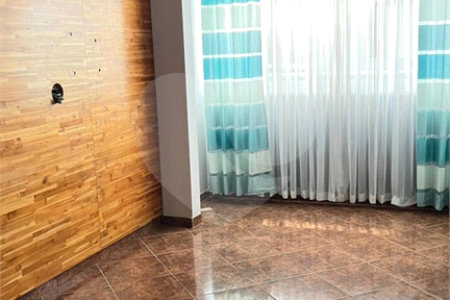 Apartamento à venda com 3 quartos em Cidade Líder, São Paulo, SP