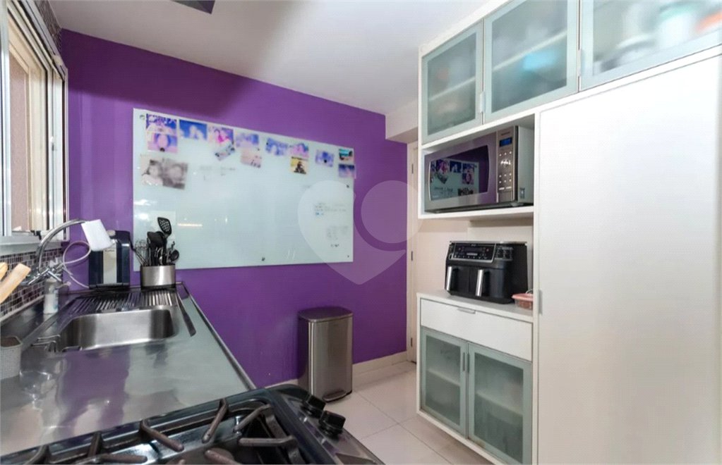 Apartamento para alugar com 3 quartos, sendo 1 suíte, em Água Branca, São Paulo, SP