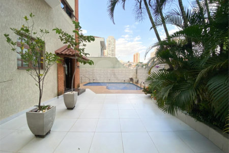 Casa à venda com 3 quartos, sendo 1 suíte, em Santana, São Paulo, SP