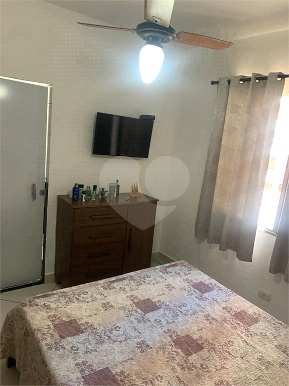 Apartamento à venda com 2 quartos, sendo 1 suíte,  em Canto do Forte, Praia Grande, SP