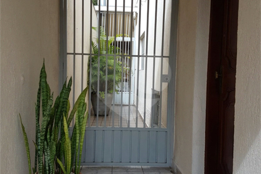 Sobrado à venda com 3 quartos em Jardim Franca, São Paulo, SP