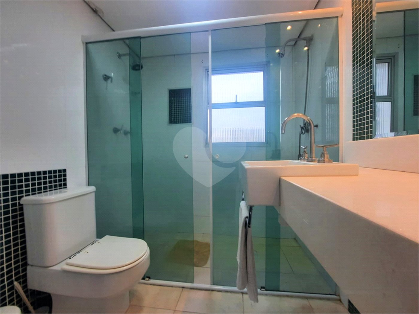 Apartamento à venda com 3 quartos, sendo 1 suíte, em Brooklin, São Paulo, SP