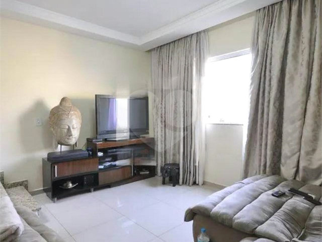 Casa à venda com 2 suítes no condomínio Cachoeira, São Paulo - SP